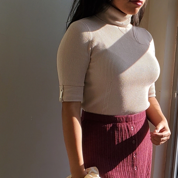 Turtleneck Sweater XS - Picture 2 of 6